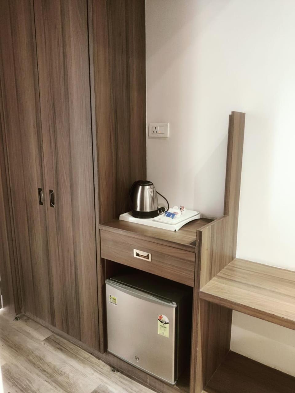 Nirvana Grand Hotel & Resort Гая Экстерьер фото