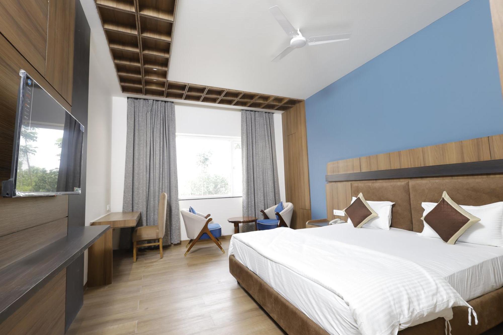 Nirvana Grand Hotel & Resort Гая Экстерьер фото